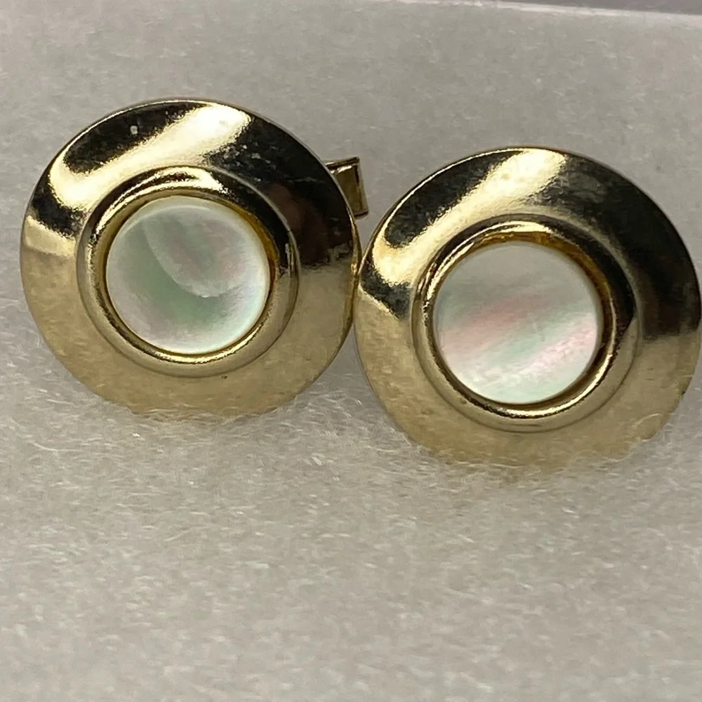 Gold & mother Pearl center Cufflinks
